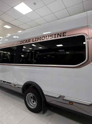 Limousine 9 Chỗ
