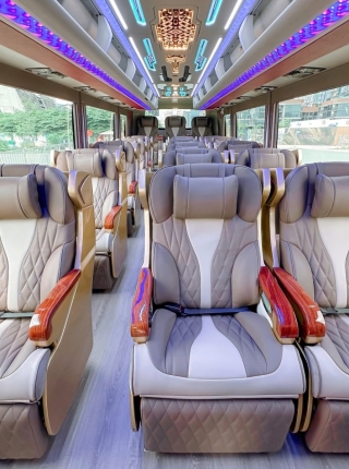 Limousine 16 Chỗ
