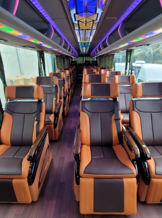  Limousine 29 Chỗ